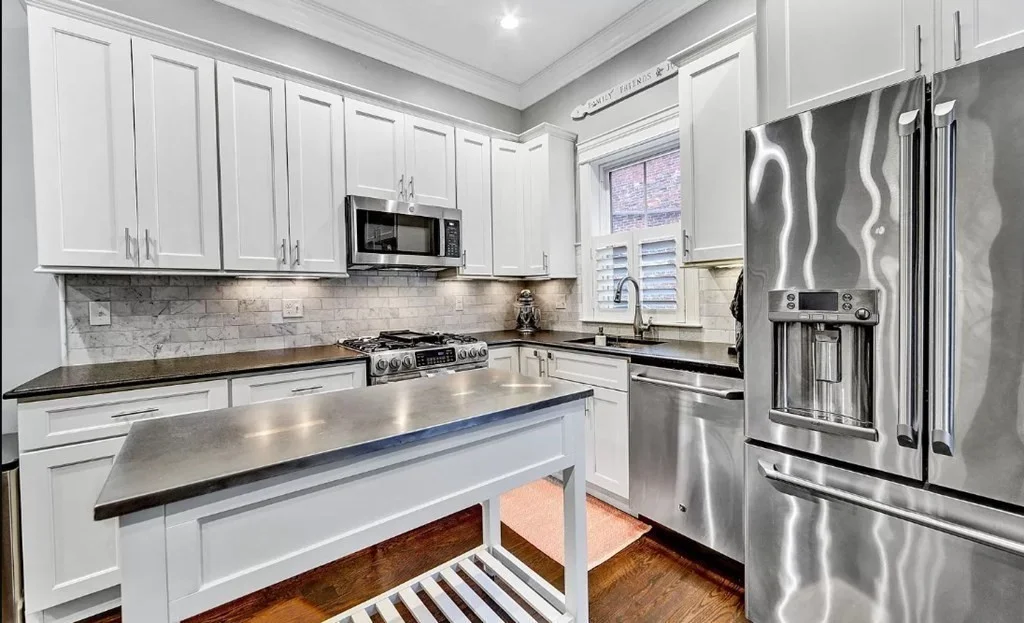 3 bed, 2 bath apartment for rent at 342-346 Dorchester St Unit 2, Boston