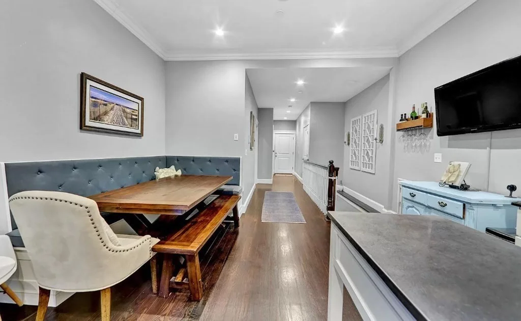 3 bed, 2 bath apartment for rent at 342-346 Dorchester St Unit 2, Boston — photo 3 of 13