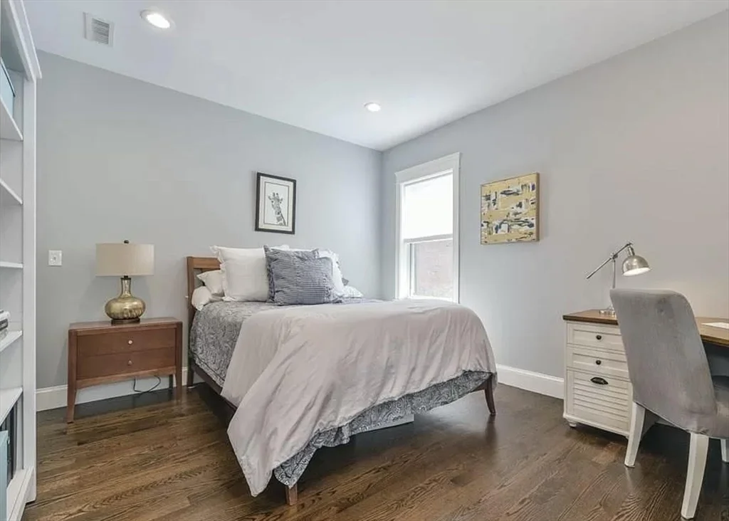 3 bed, 2 bath apartment for rent at 342-346 Dorchester St Unit 4, South Boston — photo 7 of 18