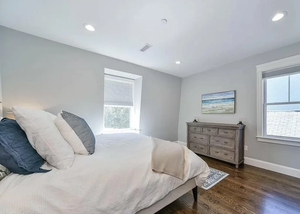 3 bed, 2 bath apartment for rent at 342-346 Dorchester St Unit 4, South Boston — photo 9 of 18