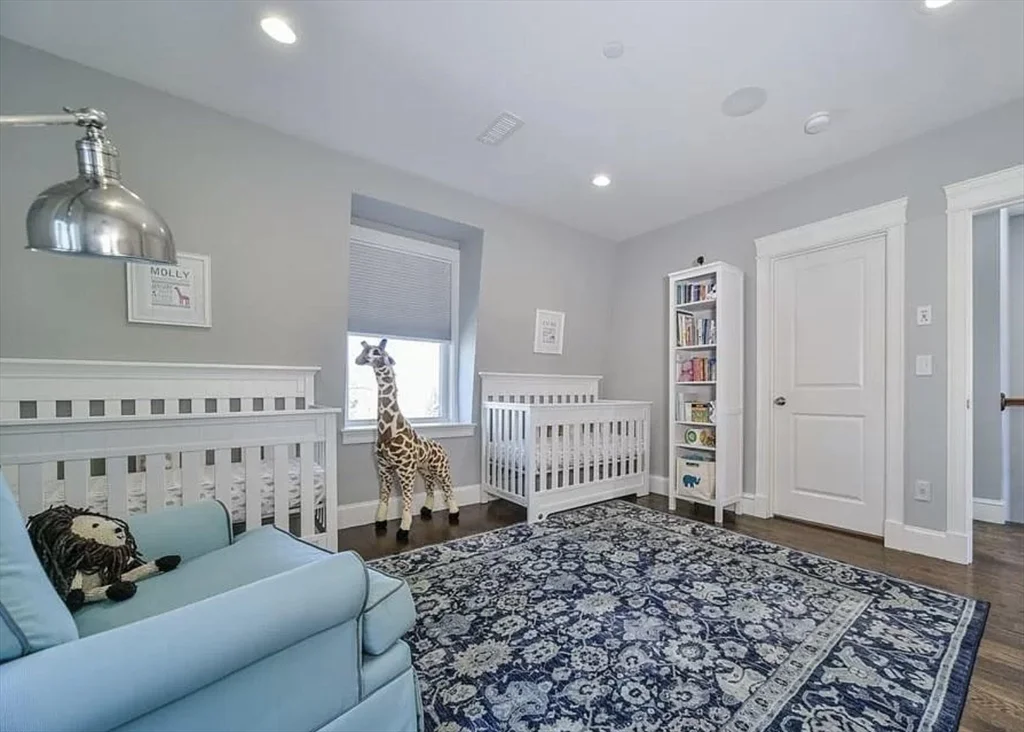 3 bed, 2 bath apartment for rent at 342-346 Dorchester St Unit 4, South Boston — photo 8 of 18