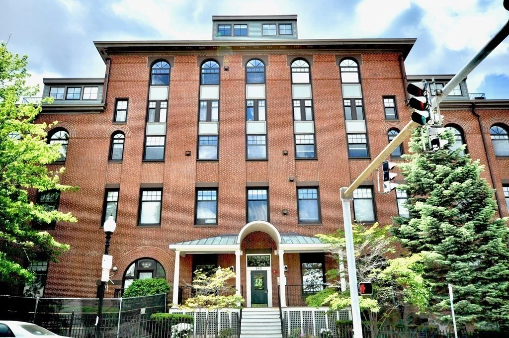 2 bed, 2 bath apartment for rent at 342 Bunker Hill St Unit 1E, Charlestown