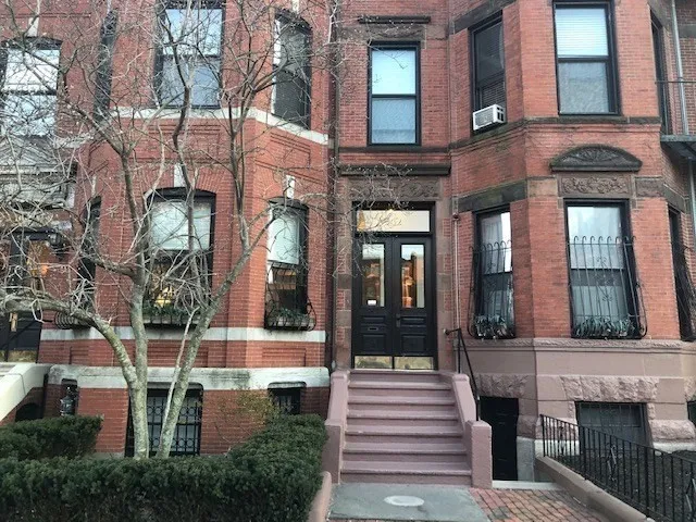 1 bed, 1 bath apartment for rent at 342 Commonwealth Ave Unit 2, Back Bay — photo 1 of 15