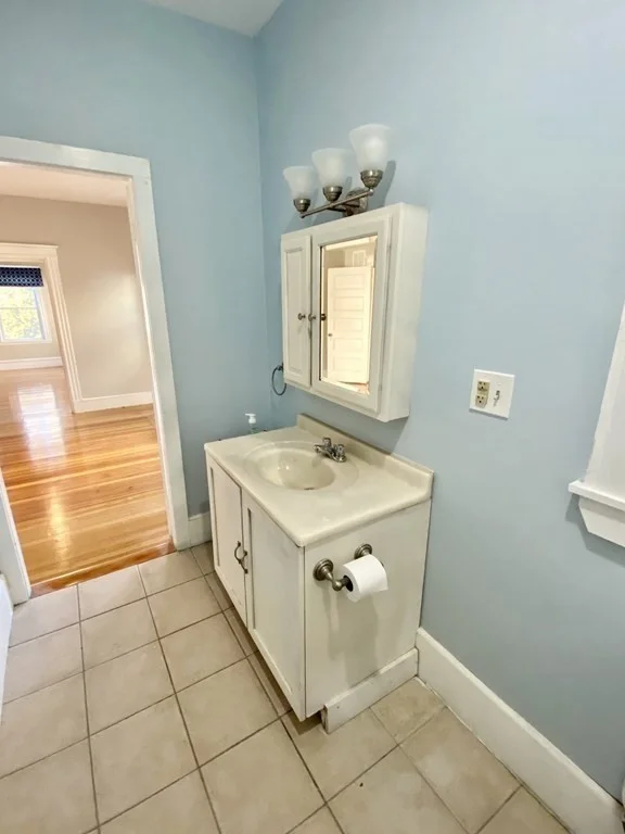 3 bed, 1 bath apartment for rent at 342 Park St Unit 2, Boston — photo 10 of 22