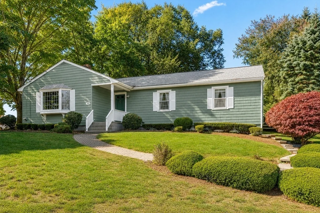 4 bed, 2 bath apartment for rent at 343 Bay Rd, Sharon — photo 1 of 22