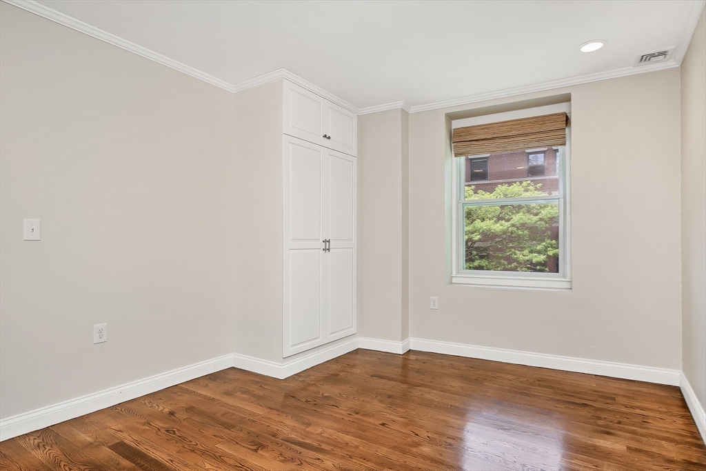 3 bed, 2 bath apartment for rent at 343 Commercial St Unit 301, Waterfront — photo 12 of 29