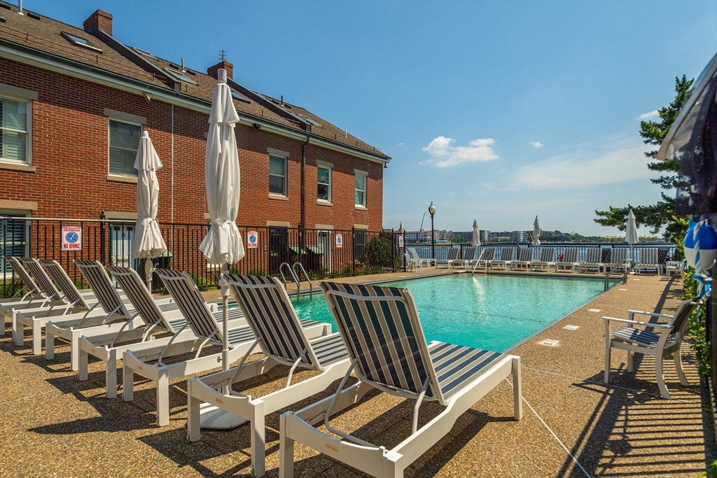 3 bed, 2 bath apartment for rent at 343 Commercial St Unit 301, Waterfront — photo 25 of 29