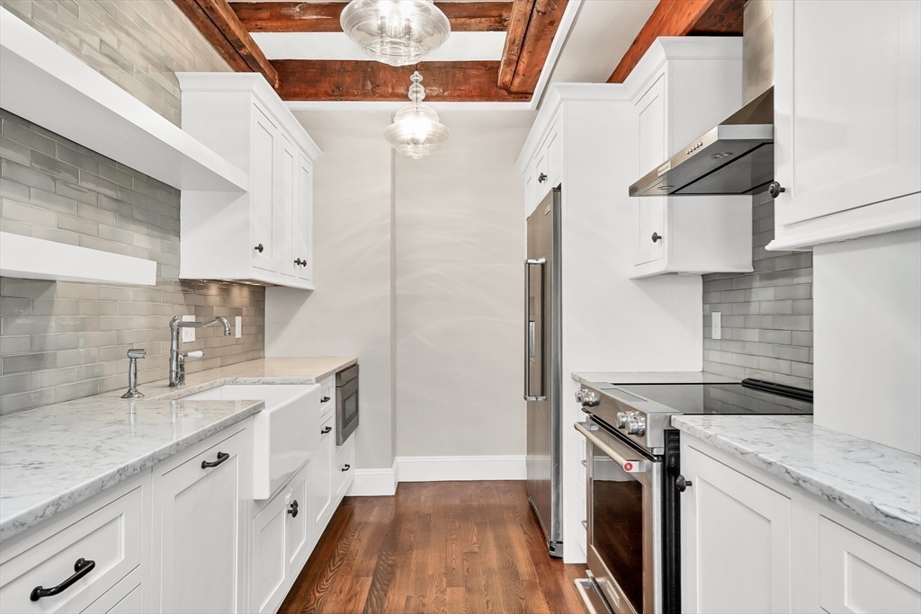 3 bed, 2 bath apartment for rent at 343 Commercial St Unit 301, Waterfront — photo 7 of 29