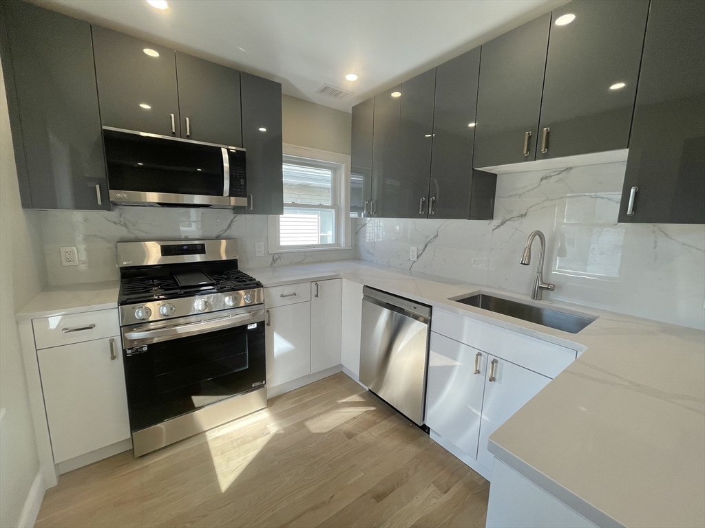 4 bed, 2 bath apartment for rent at 343 Market Unit 2, Brighton — photo 2 of 6