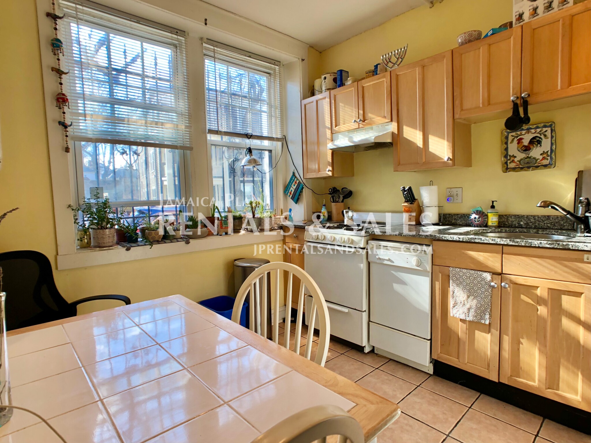 1 bed, 1 bath apartment for rent at 343 Huntington Ave Unit C, Jamaica Plain