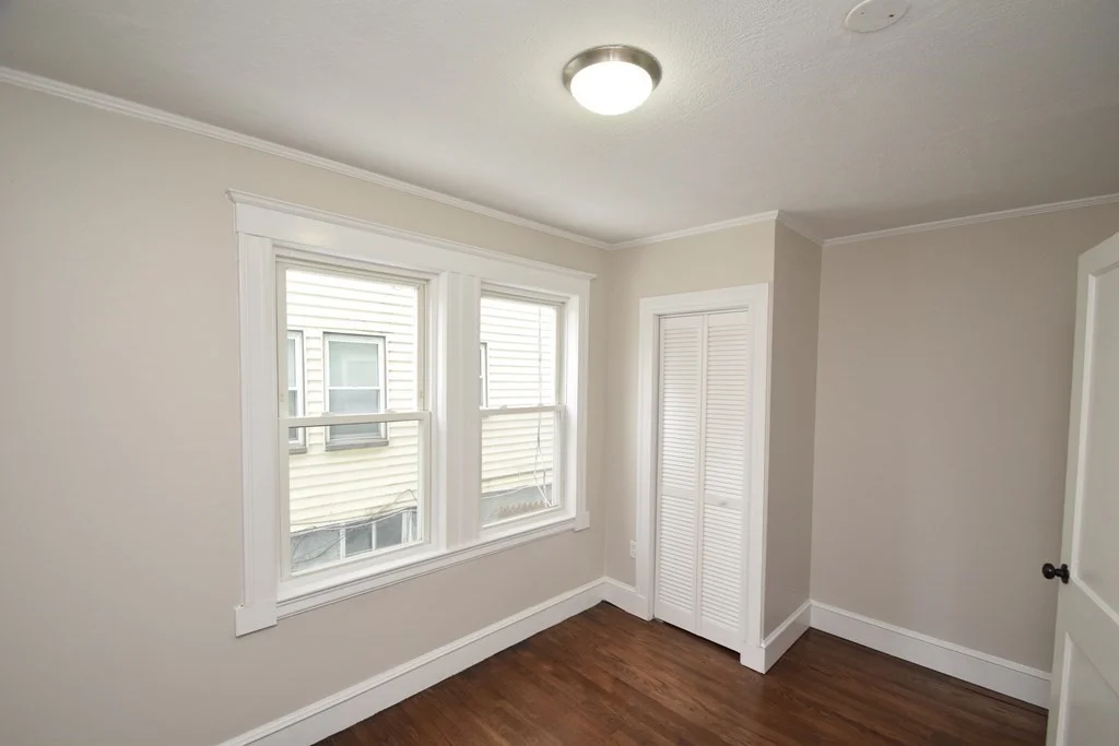 3 bed, 1 bath apartment for rent at 344-346 Hyde Park Ave Unit 1, Roslindale — photo 13 of 22