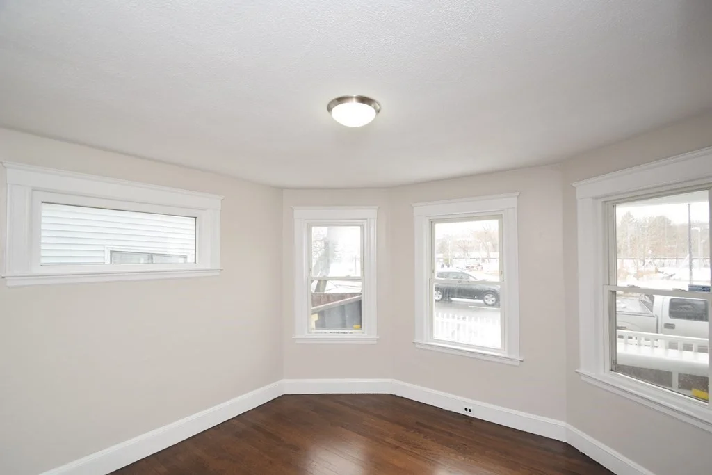 3 bed, 1 bath apartment for rent at 344-346 Hyde Park Ave Unit 1, Roslindale — photo 10 of 22