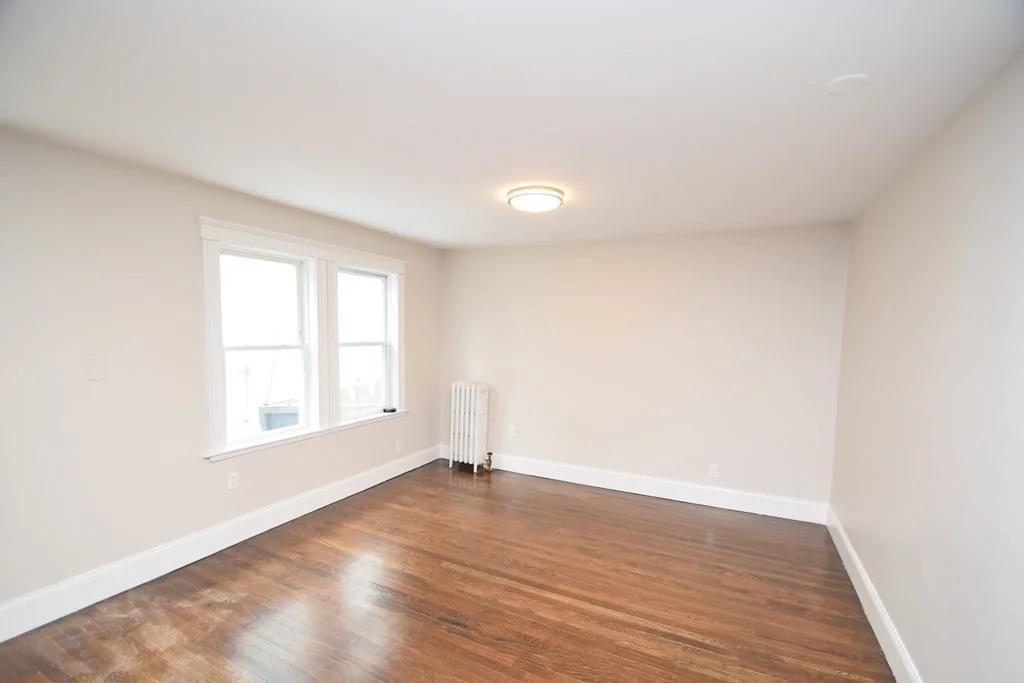 3 bed, 1 bath apartment for rent at 344-346 Hyde Park Ave Unit 1, Roslindale — photo 16 of 22