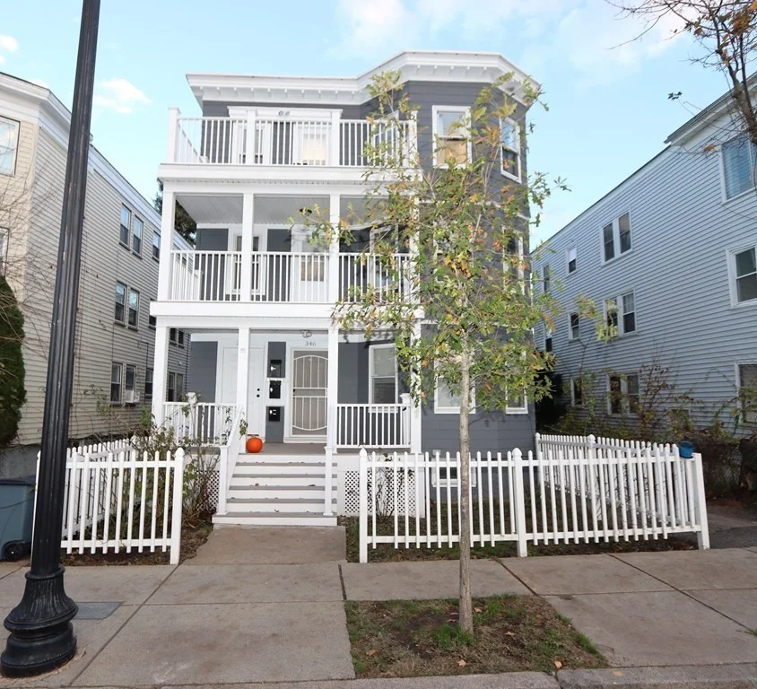 3 bed, 1 bath apartment for rent at 344-346 Hyde Park Ave Unit 1, Roslindale — photo 2 of 22