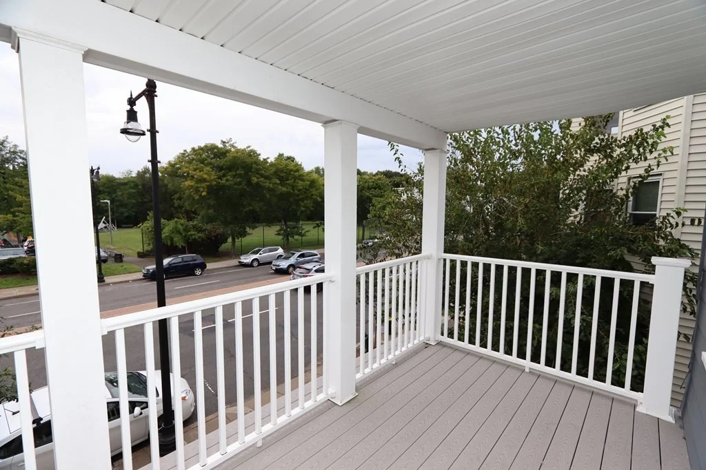 3 bed, 1 bath apartment for rent at 344-346 Hyde Park Ave Unit 2, Roslindale — photo 3 of 23