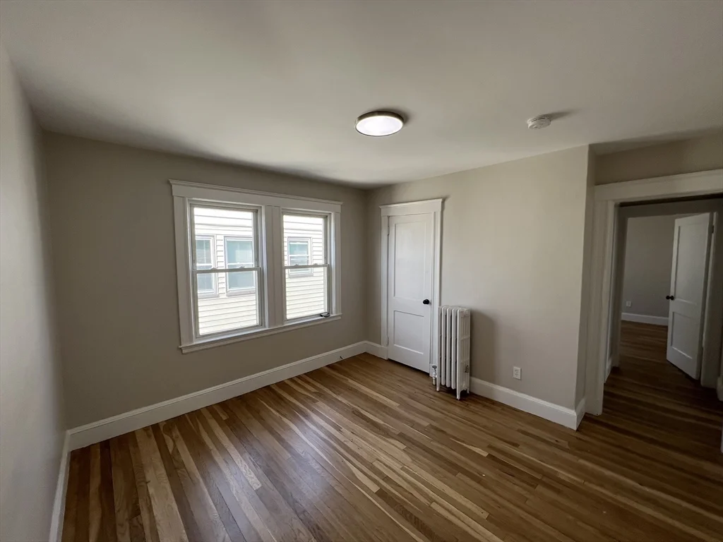 3 bed, 1 bath apartment for rent at 344-346 Hyde Park Ave Unit 3, Roslindale — photo 7 of 20