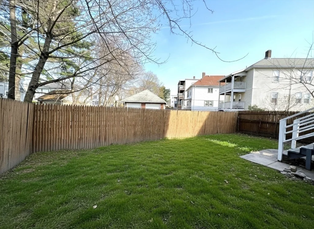 3 bed, 1 bath apartment for rent at 344-346 Hyde Park Ave Unit 3, Roslindale — photo 19 of 20