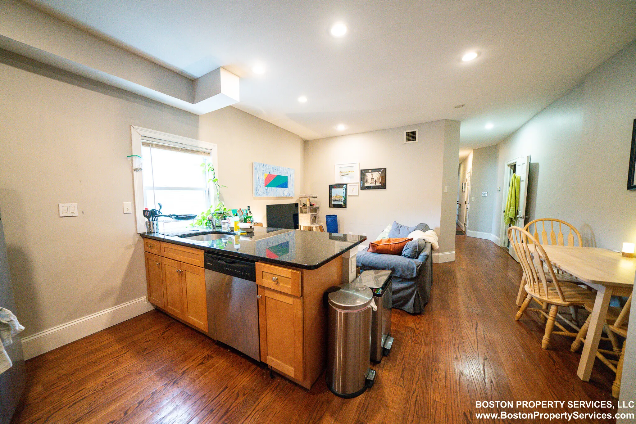 4 bed, 1 bath apartment for rent at 344 Centre St Unit 1, Jamaica Plain