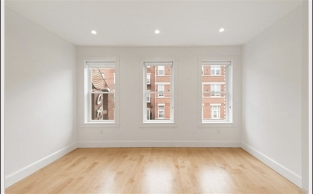 1 bed, 1 bath apartment for rent at 344 Hanover St Unit 3, North End — photo 5 of 13