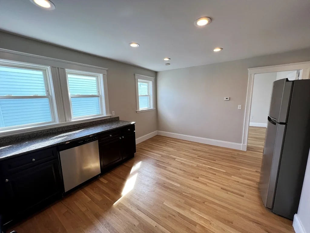 3 bed, 1 bath apartment for rent at 344 Hyde Park Ave Unit 3, Roslindale — photo 8 of 20