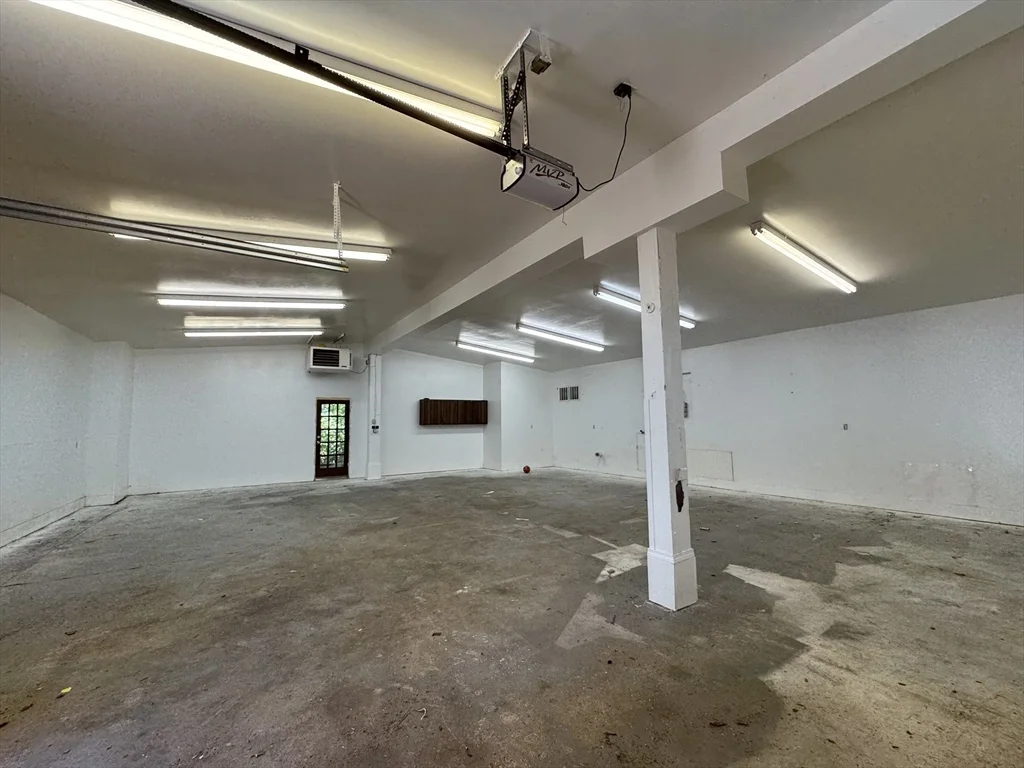 5 bed, 4+ bath apartment for rent at 344 Lowell St, Lexington — photo 24 of 24