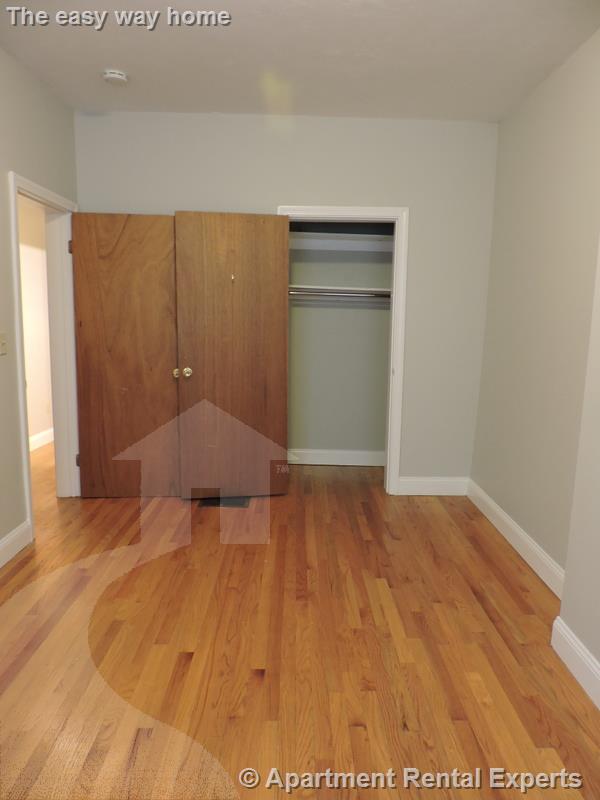 3 bed, 1 bath apartment for rent at 344 Putnam Ave Unit 1, Cambridgeport — photo 9 of 12