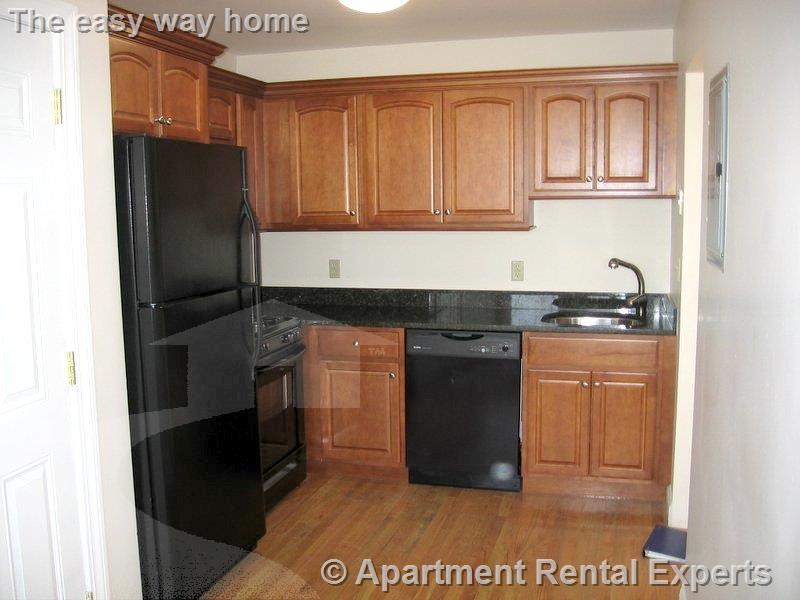 3 bed, 1 bath apartment for rent at 344 Putnam Ave Unit 3, Cambridgeport