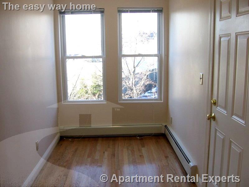 3 bed, 1 bath apartment for rent at 344 Putnam Ave Unit 3, Cambridgeport — photo 6 of 13