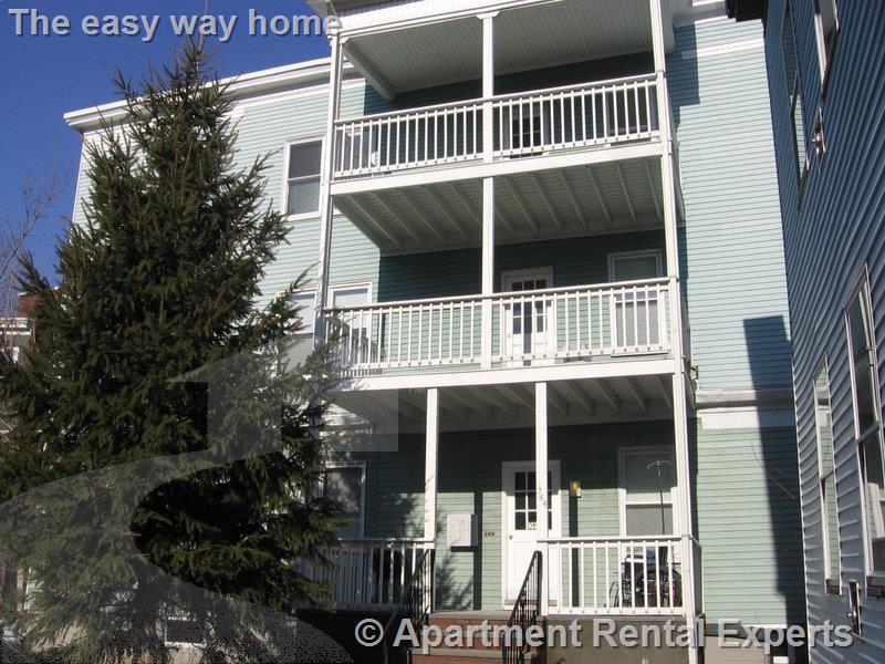 3 bed, 1 bath apartment for rent at 344 Putnam Ave Unit 3, Cambridgeport — photo 12 of 13