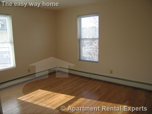 3 bed, 1 bath apartment for rent at 344 Putnam Ave Unit 3, Cambridgeport — photo 9 of 13