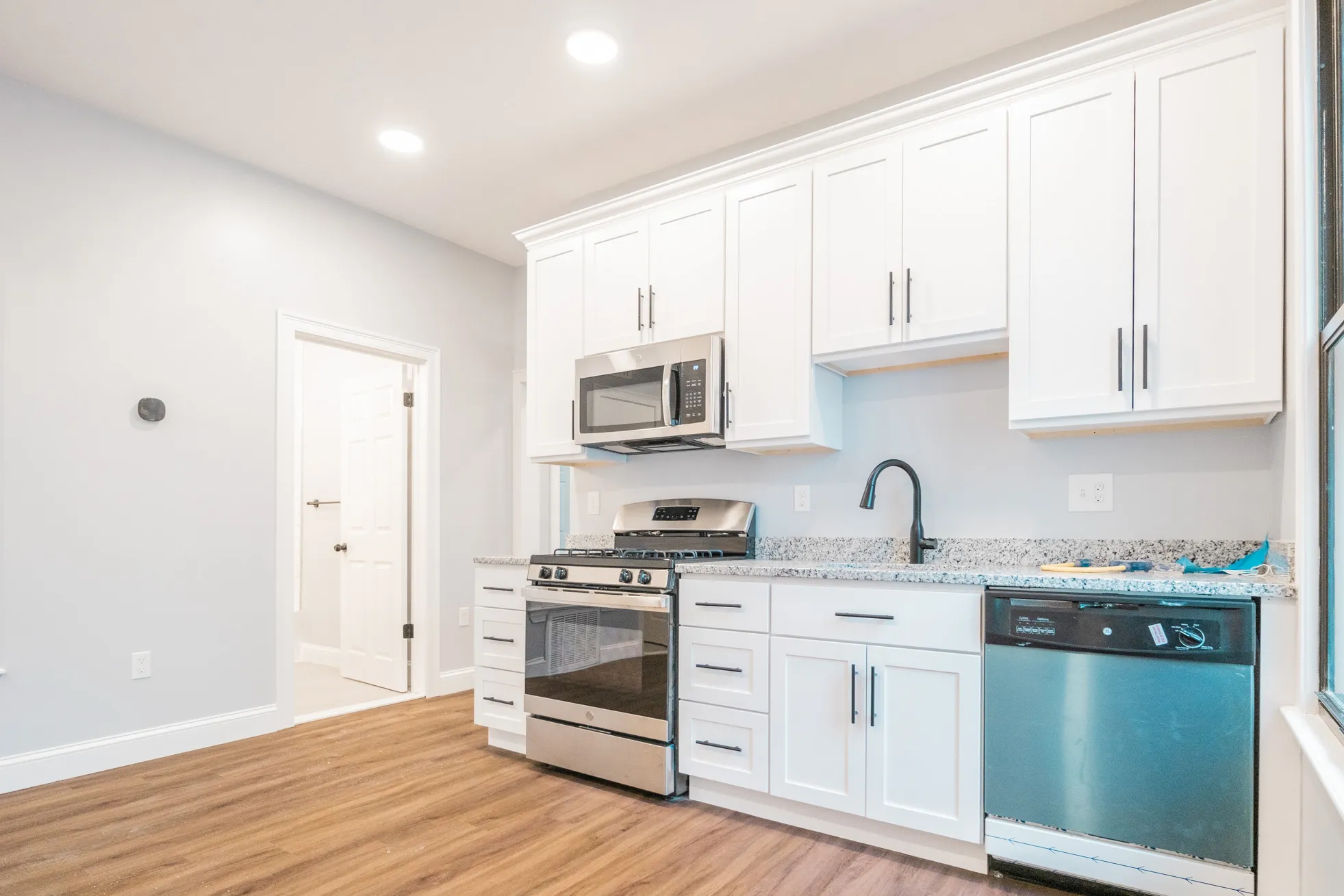 4 bed, 2 bath apartment for rent at 344 Saratoga St Unit 2, East Boston — photo 2 of 10