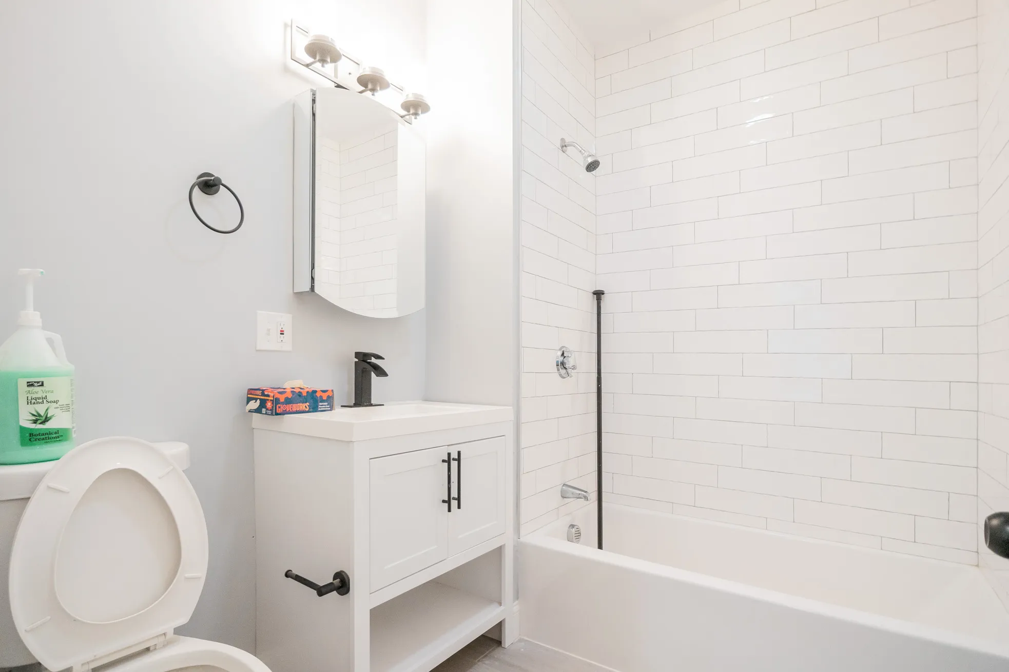 4 bed, 2 bath apartment for rent at 344 Saratoga St Unit 2, East Boston — photo 8 of 10