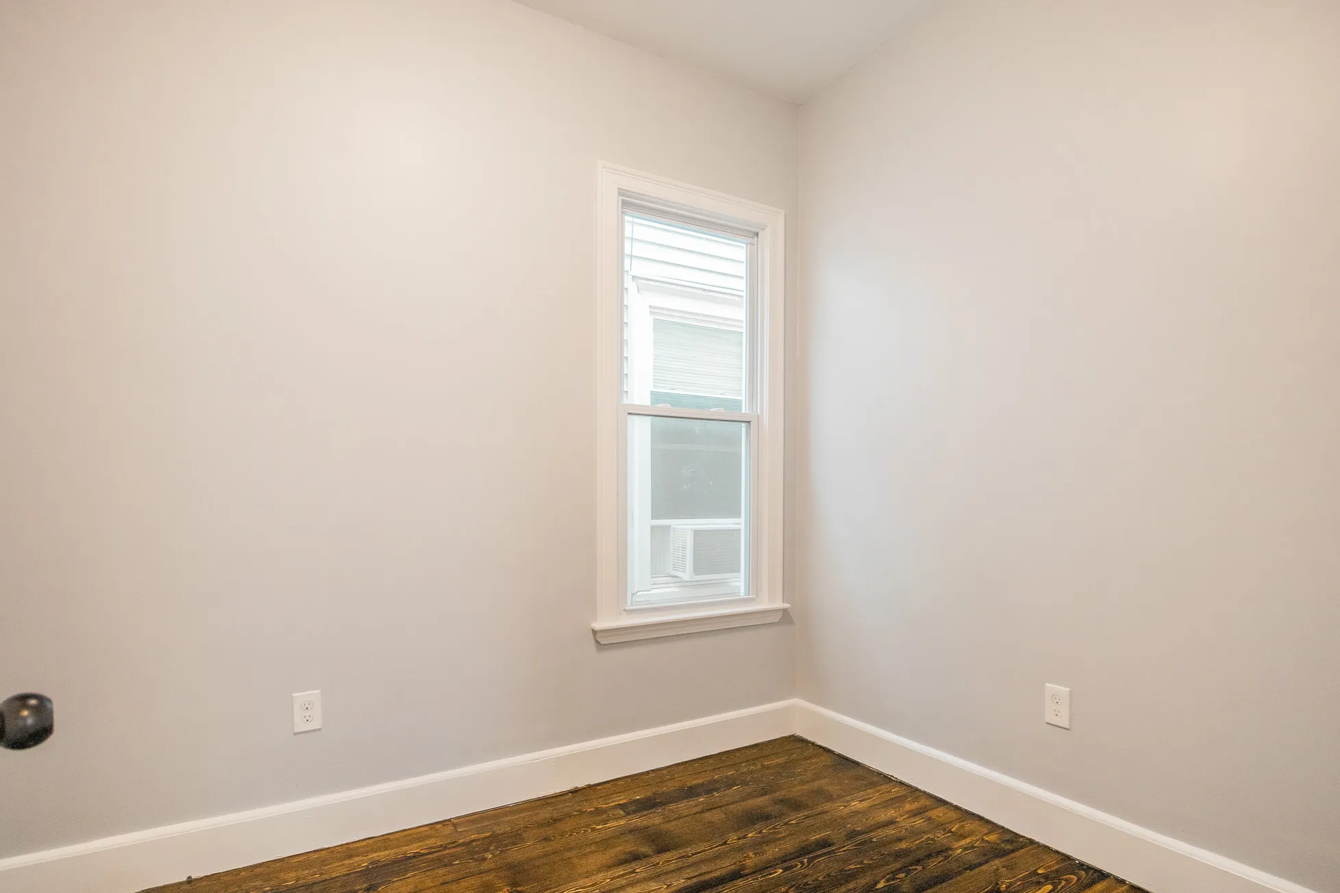 5 bed, 2 bath apartment for rent at 344 Saratoga St Unit 3, East Boston — photo 5 of 10