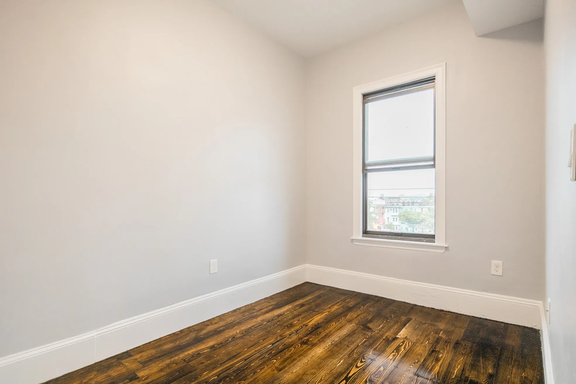 5 bed, 2 bath apartment for rent at 344 Saratoga St Unit 3, East Boston — photo 4 of 10