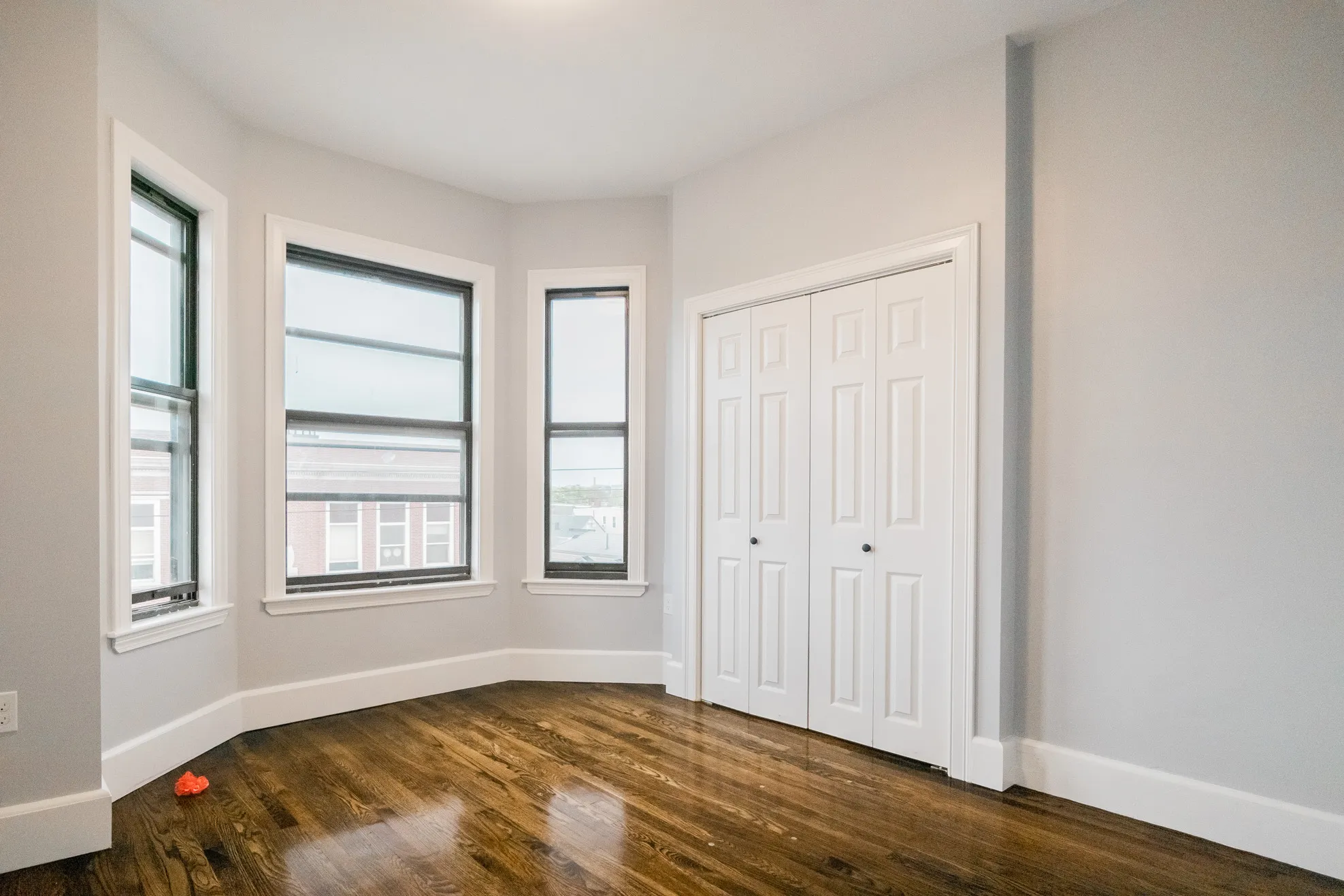 5 bed, 2 bath apartment for rent at 344 Saratoga St Unit 3, East Boston — photo 3 of 10