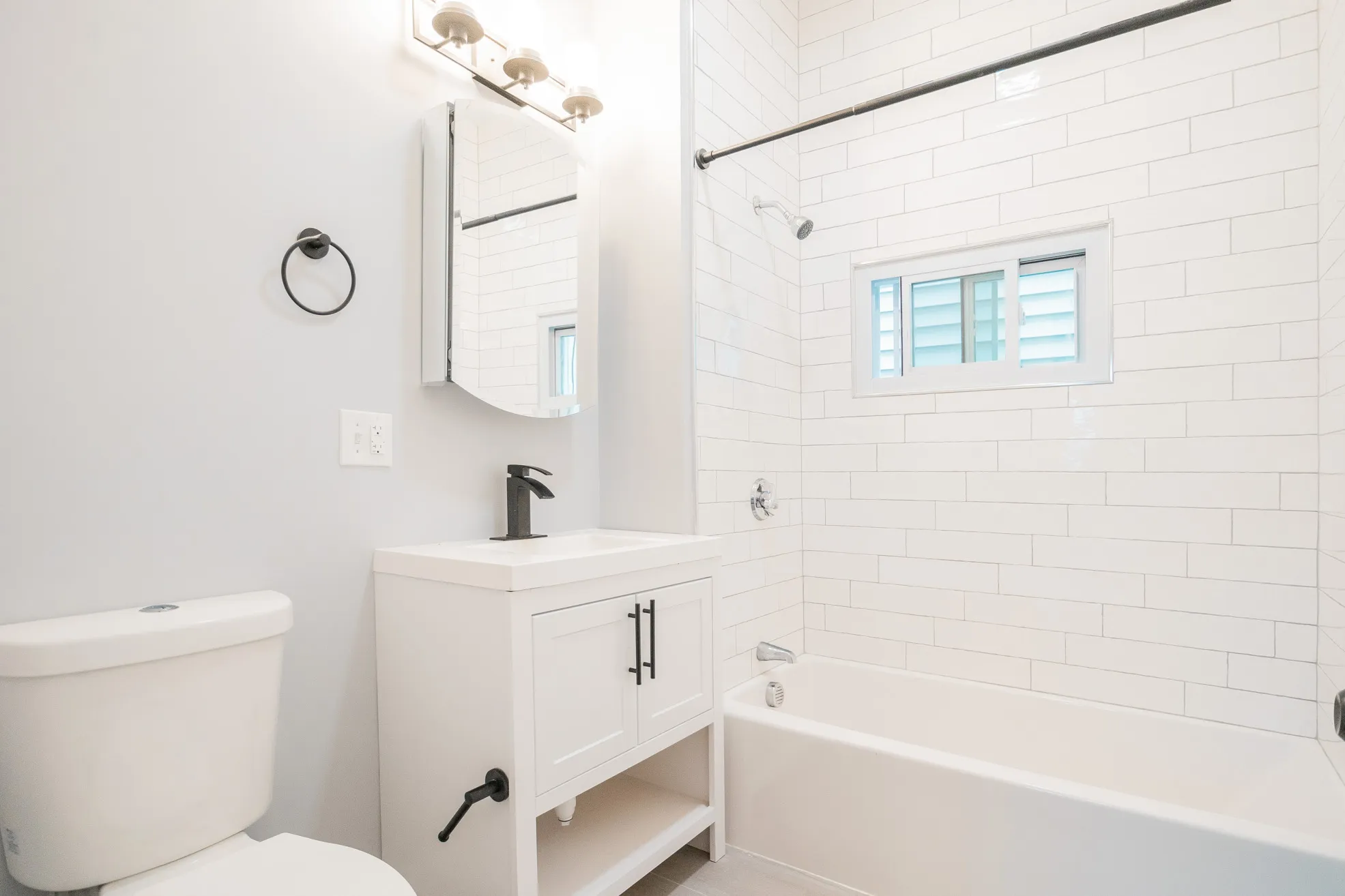 5 bed, 2 bath apartment for rent at 344 Saratoga St Unit 3, East Boston — photo 8 of 10