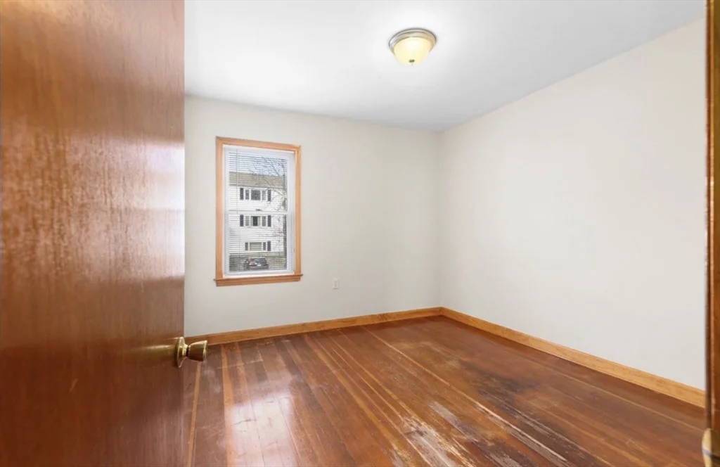 3 bed, 1 bath apartment for rent at 344 Snell St Unit 2, Fall River — photo 9 of 10