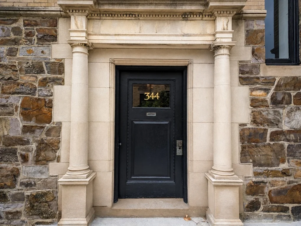 1 bed, 1 bath apartment for rent at 344 Tappan St Unit 2, Brookline Hills — photo 13 of 14