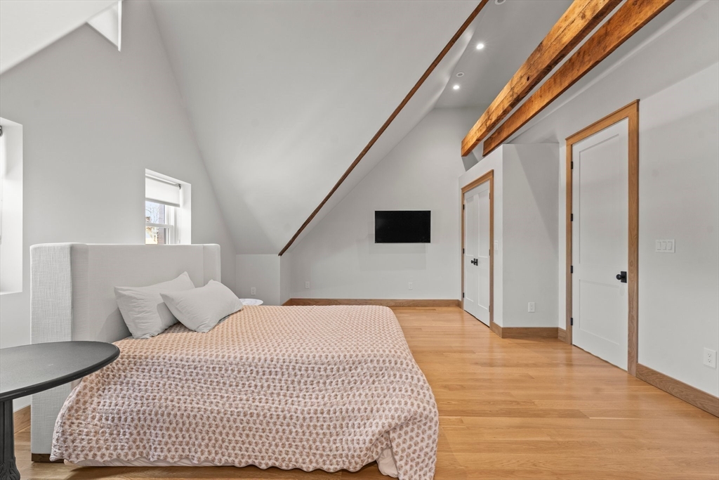 3 bed, 2 bath apartment for rent at 344 Tappan Unit 3, Brookline — photo 32 of 35