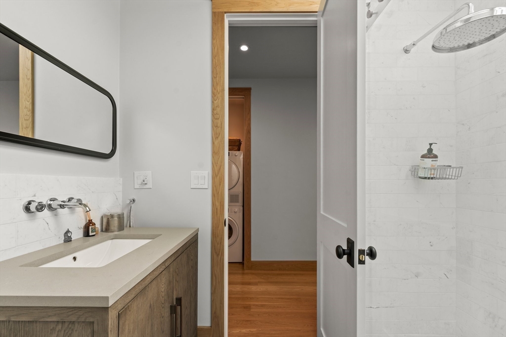 3 bed, 2 bath apartment for rent at 344 Tappan Unit 3, Brookline — photo 26 of 35