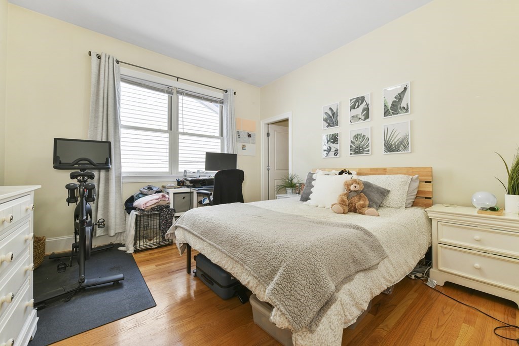 3 bed, 2 bath apartment for rent at 344 W Broadway Unit 2, South Boston — photo 8 of 17