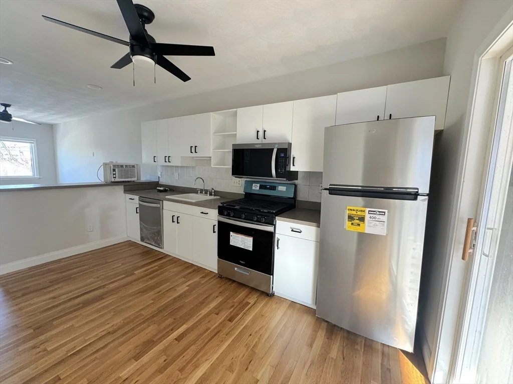 2 bed, 1 bath apartment for rent at 345 Border Unit 3, Boston — photo 4 of 11