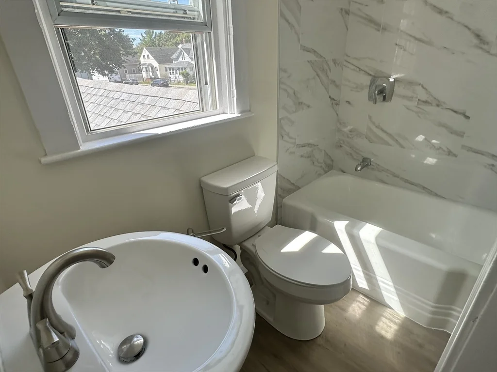 2 bed, 1 bath apartment for rent at 345 Child St Unit 2, Warren — photo 7 of 19