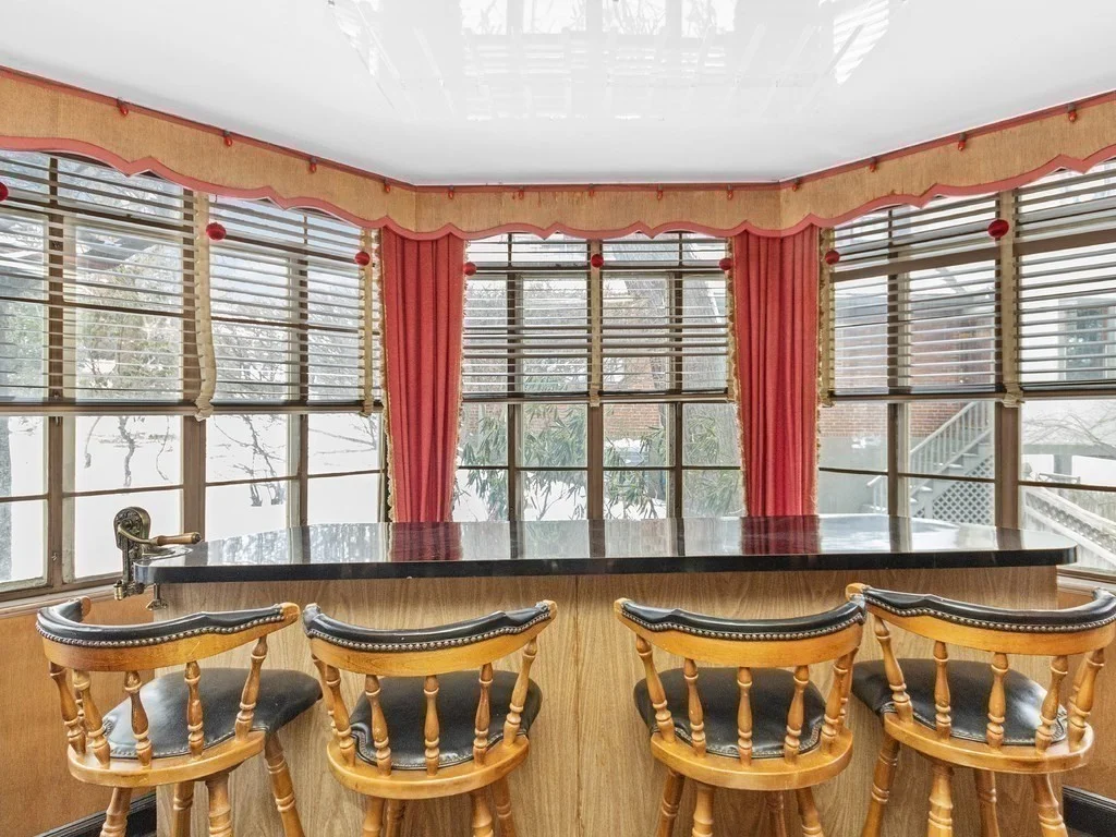 5 bed, 4+ bath apartment for rent at 345 Clinton Rd, Brookline — photo 5 of 25