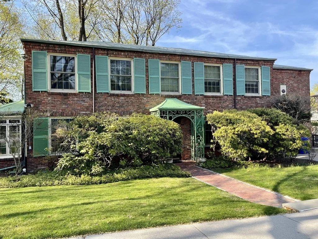 5 bed, 4+ bath apartment for rent at 345 Clinton Rd, Brookline — photo 1 of 25