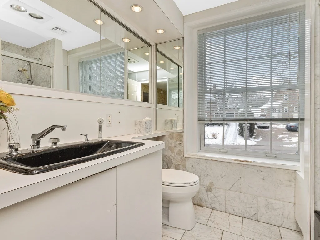 5 bed, 4+ bath apartment for rent at 345 Clinton Rd, Brookline — photo 15 of 25