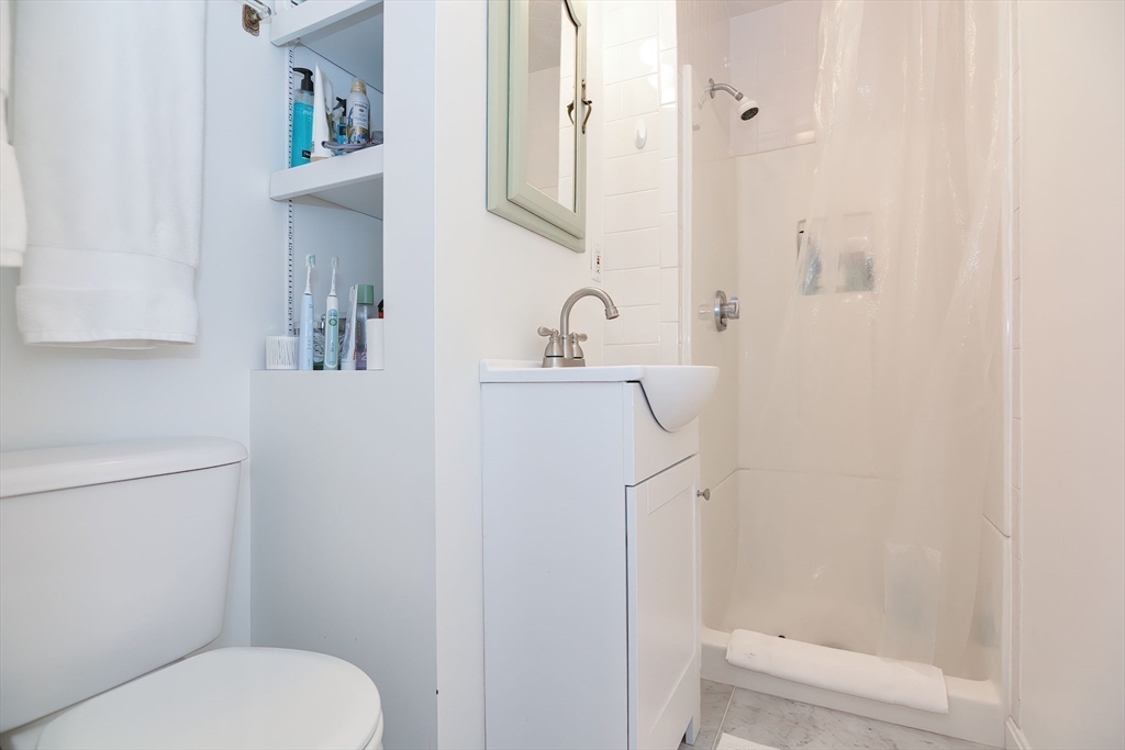 2 bed, 2 bath apartment for rent at 345 Commonwealth Ave Unit 6, Back Bay — photo 10 of 13