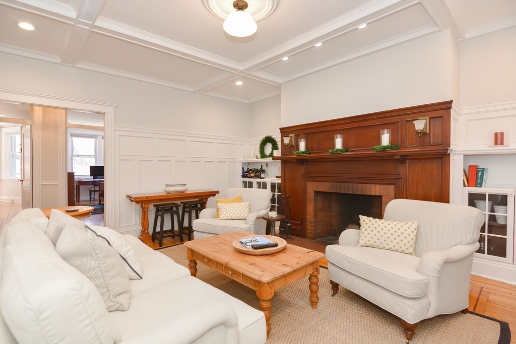 2 bed, 2 bath apartment for rent at 345 Commonwealth Ave Unit 6, Back Bay