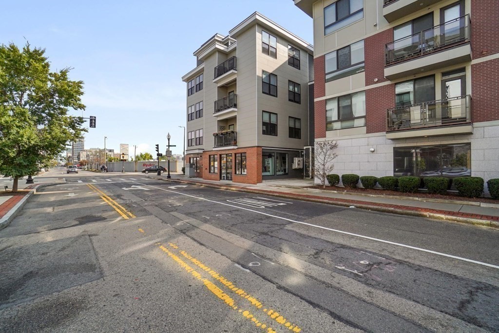 2 bed, 1 bath apartment for rent at 345 D St Unit 12, South Boston — photo 20 of 21
