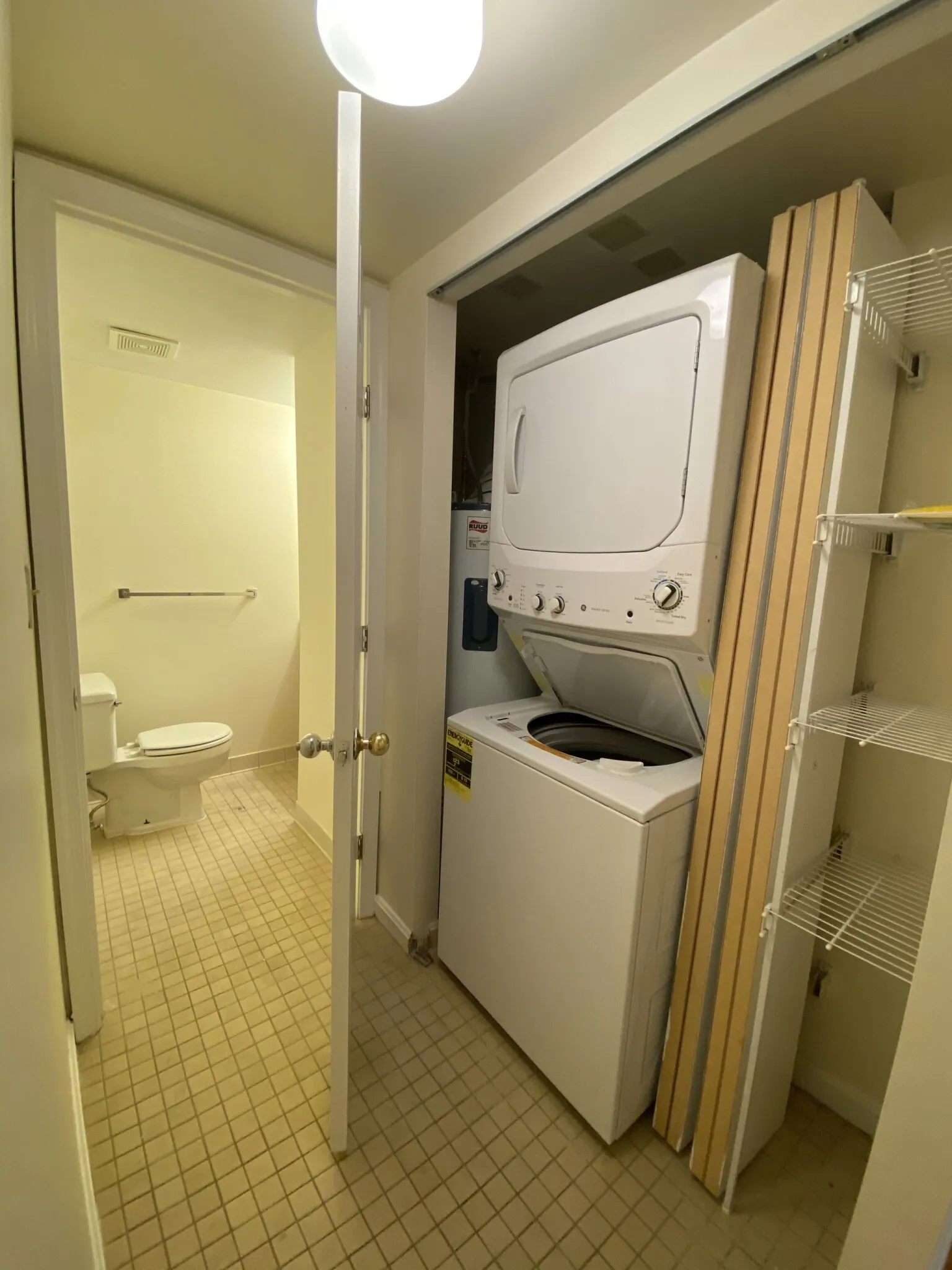 2 bed, 1.5 bath apartment for rent at 345 Franklin St Unit 104, Riverside — photo 9 of 16